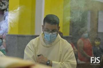 Solemne función religiosa en el templo de Lomo Magullo en honor de la Virgen de las Nieves/Francisco Javier Santana.